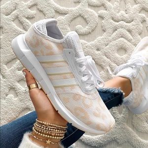 Womens Adidas Swift Run X pink leopard print sneakers